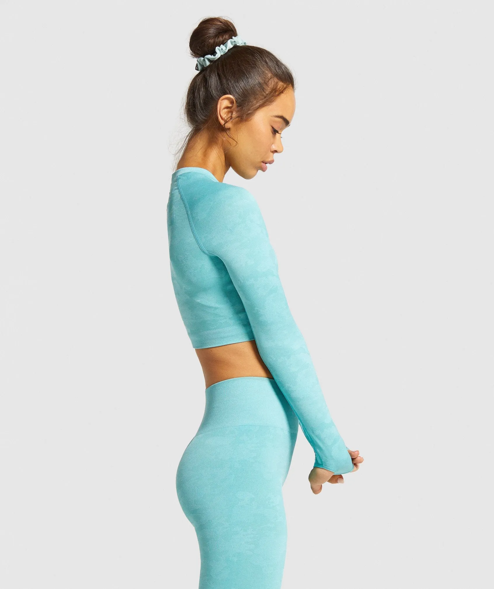 Gymshark Camo Seamless Long Sleeve Crop Top - Light Green