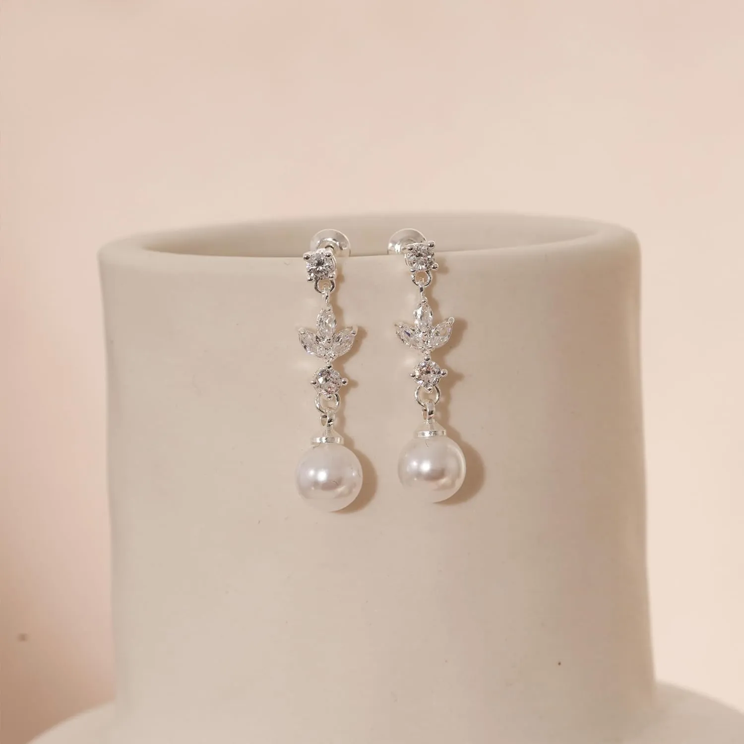 SELSHE Dangle Earrings for Women, 14k Gold Plated Pearl Drop Earring Dainty Gold Earrings for Women Trendy Cute Prom Bridal Earring Long Wedding Pearl Earring Formal Jewelry