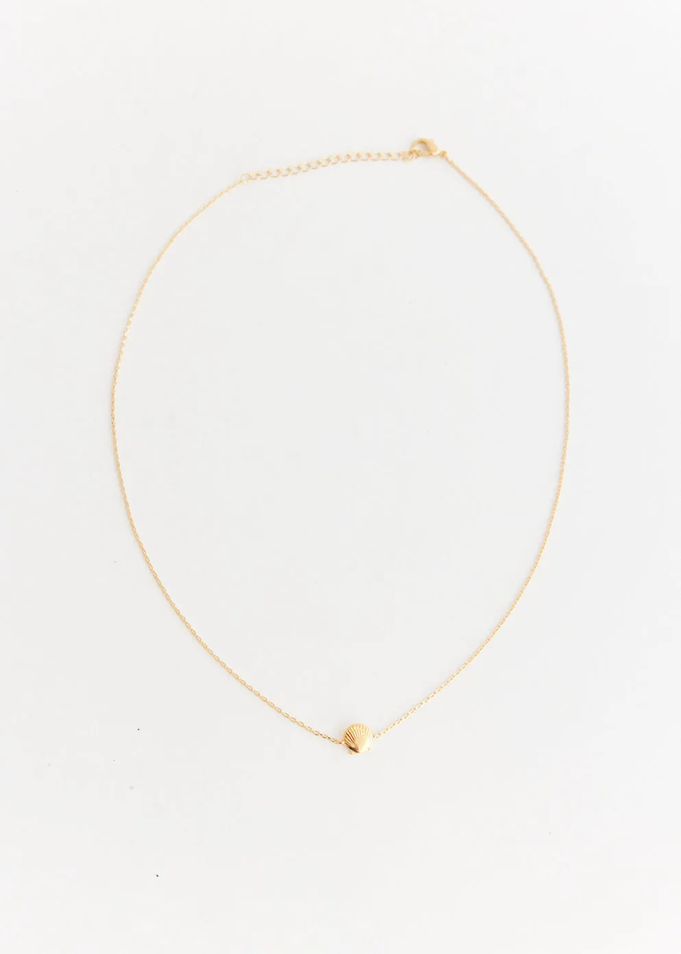 Shell Pendant Necklace